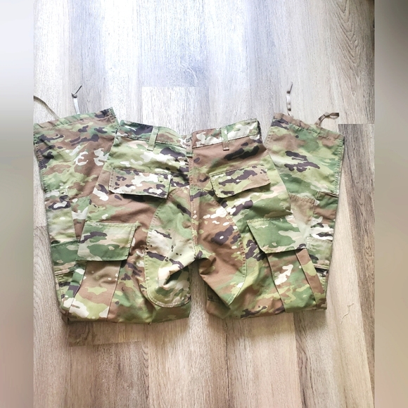 Army Combat Uniform Pants - Picture 4 of 7